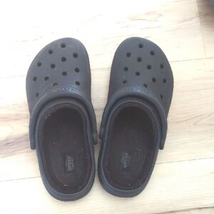 Black Lined Crocs Size 8
